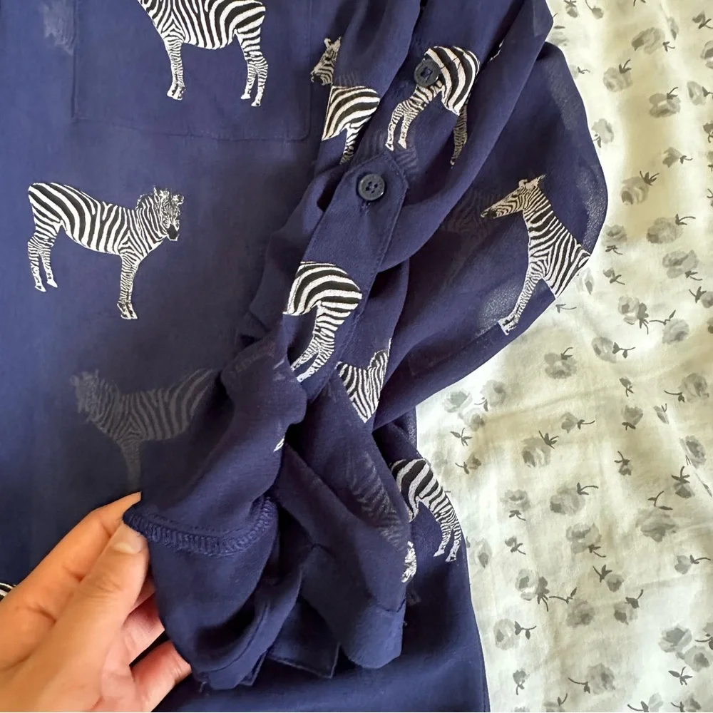 Womens Express Zebra Printed Blouse - Size XS - Picture 5 of 5